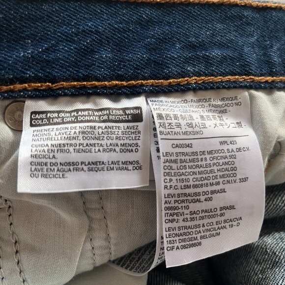 LEVI's Wedgie Fit Dark Blue Jeans - NEW with Tags - Picture 3 of 4